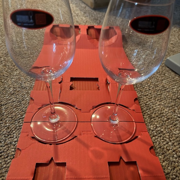 Riedel White Wine Glasses Elegant Dining Drinkware - Picture 2 of 3